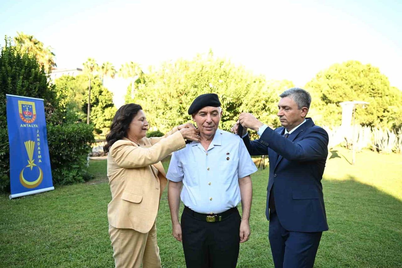 ANTALYA İL JANDARMA KOMUTANLIĞINDA RÜTBE TERFİ TÖRENİ DÜZENLENDİ