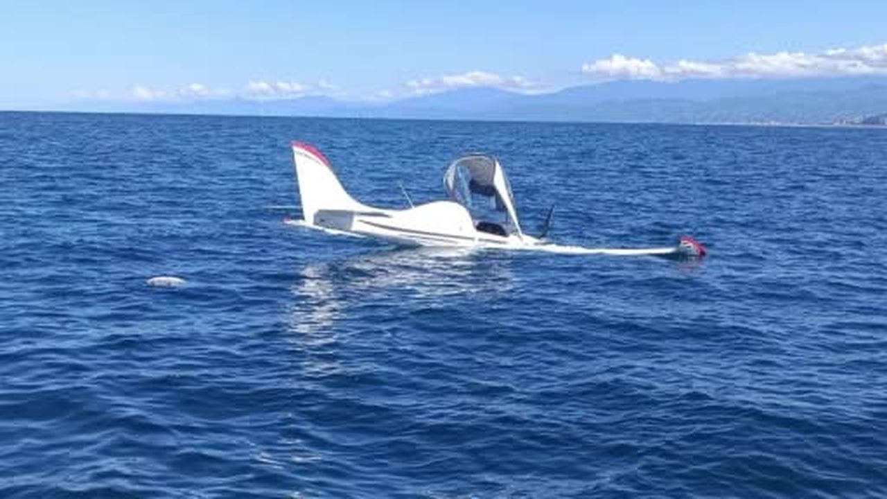 Gürcistan'dan kalkan uçak Rize'nin Pazar ilçesi açıklarında denize acil iniş yaptı