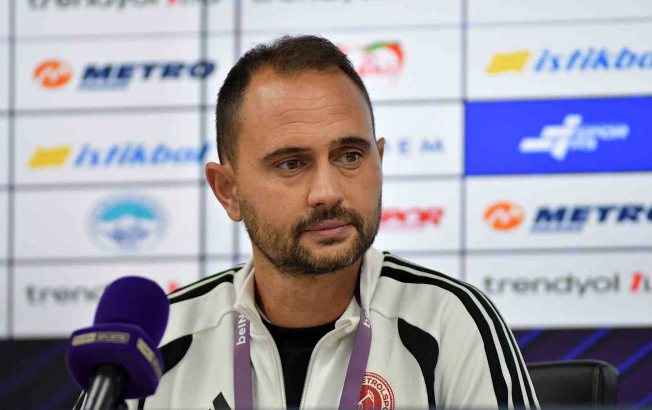 2-2 BİTEN MAÇIN ARDINDAN AÇIKLAMA YAPAN ANTRENÖR CAN GÜÇER; "İKİNCİ YARIDA RAKİBİMİZİ İYİ ANALİZ...