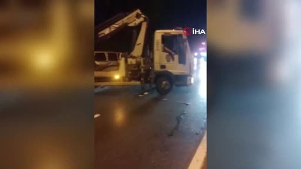 Sarıyer’de kontrolden çıkan araç, 3 otomobile çarptı: 2 yaralı