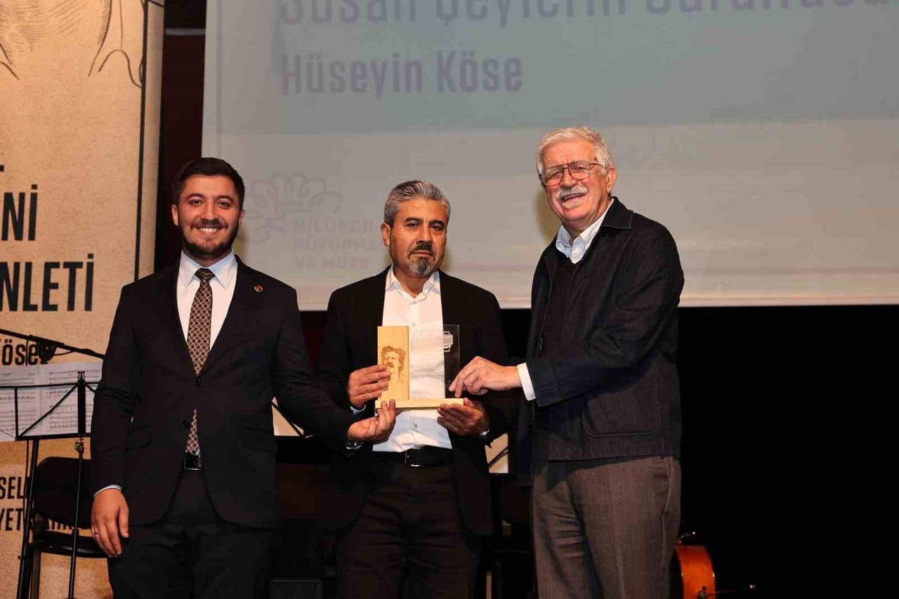 NİLÜFER BELEDİYESİ’NİN DÜZENLEDİĞİ MEHMET H. DOĞAN ÖDÜLÜ, “SUSAN ŞEYLERİN GÜRÜLTÜSÜ” ADLI ESERİYLE...