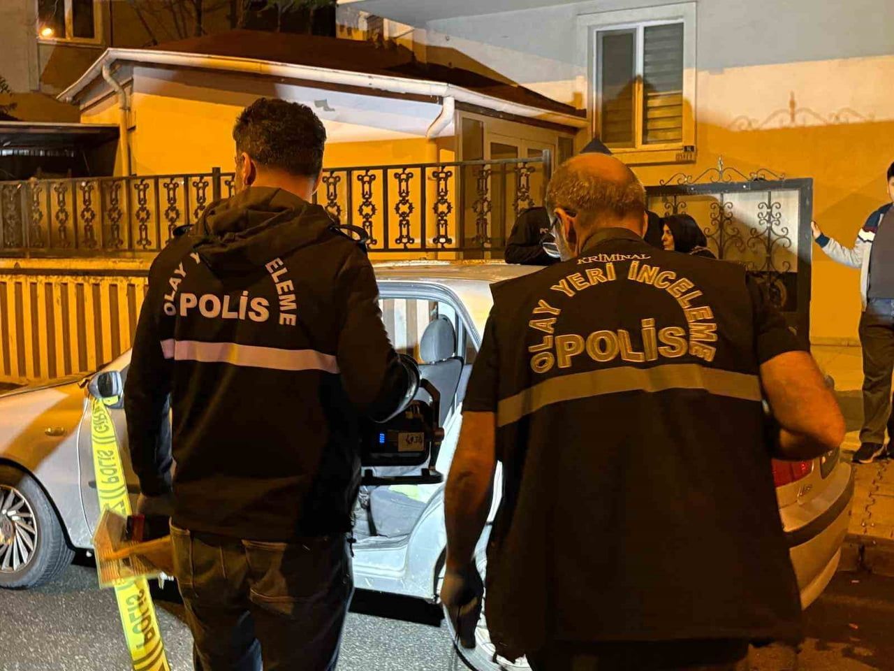 KAYSERİ’NİN MELİKGAZİ İLÇESİNDE İDDİAYA GÖRE OĞLUYLA ‘ALACAK-VERECEK’ MESELESİ YÜZÜNDEN HUSUMET...