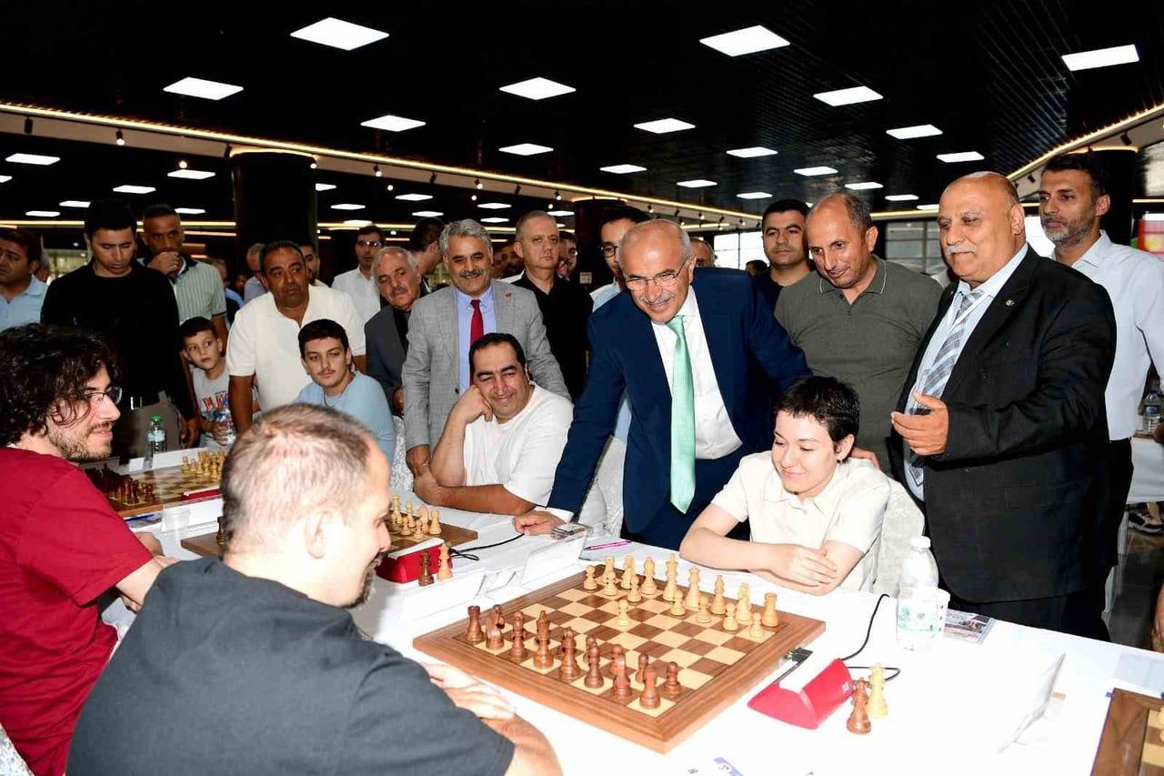 9'UNCU ULUSLARARASI ALTIN KAYISI SATRANÇ TURNUVASI BAŞLADI