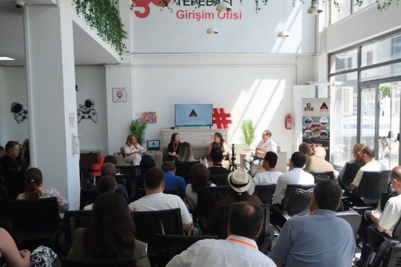 ANADOLU ÜNİVERSİTESİ, ESKİŞEHİR TEKNİK ÜNİVERSİTESİ VE ATAP A.Ş. İŞ BİRLİĞİNDE "AB PROGRAMLARI VE...