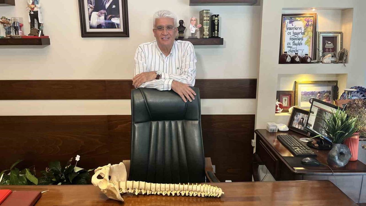 BEYİN, SİNİR VE OMURİLİK CERRAHİSİ UZMANI PROF. DR. ORHAN ŞEN, NÜFUSUN HIZLA YAŞLANDIĞINI...