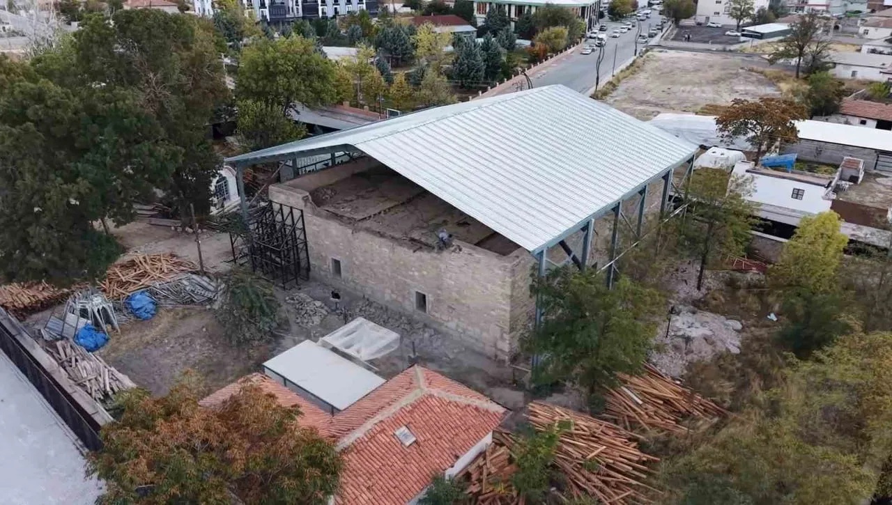 ESKİL ULU CAMİİ'NDE RESTORASYON ÇALIŞMALARI DEVAM EDİYOR