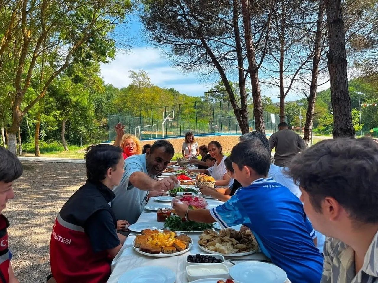 SİNOP ÇOCUK HAKLARI KOMİTESİ, ÇEVRE BİLİNCİ VE GIDA İSRAFININ ÖNLENMESİNE YÖNELİK FARKINDALIK...