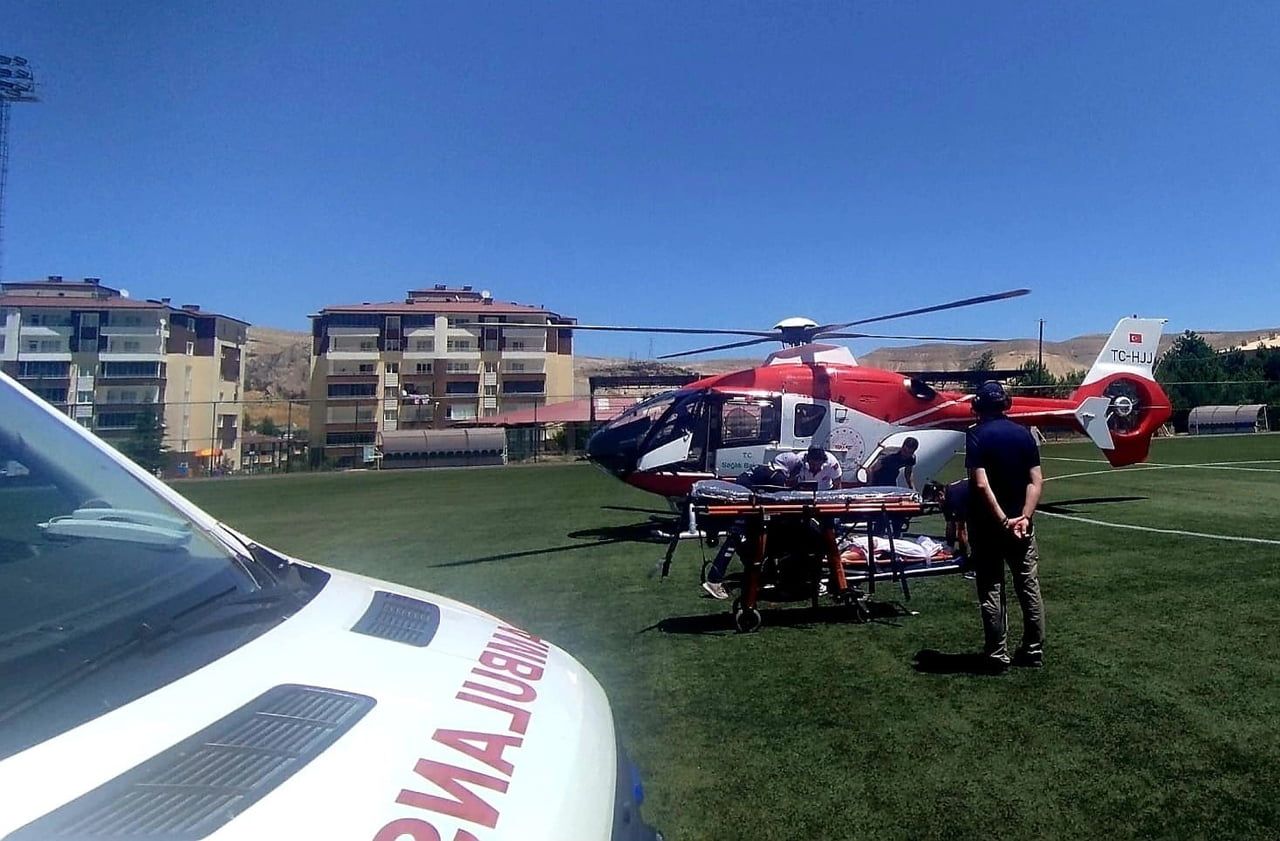 71 YAŞINDAKİ HASTA HAVA AMBULANSIYLA MALATYA’YA SEVK EDİLDİ