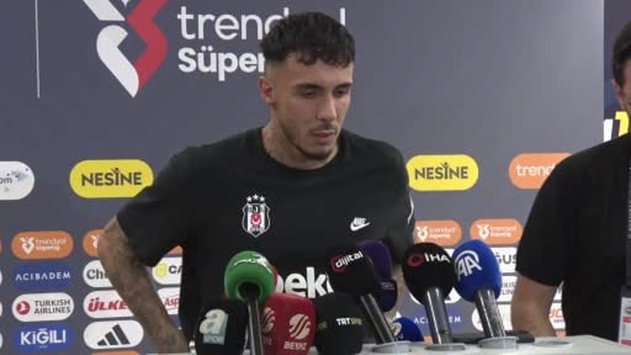Beşiktaşlı futbolcu Emirhan Topçu, Fenerbahçe karşısında deplasmanda aldıkları 2-1'lik galibiyetin...