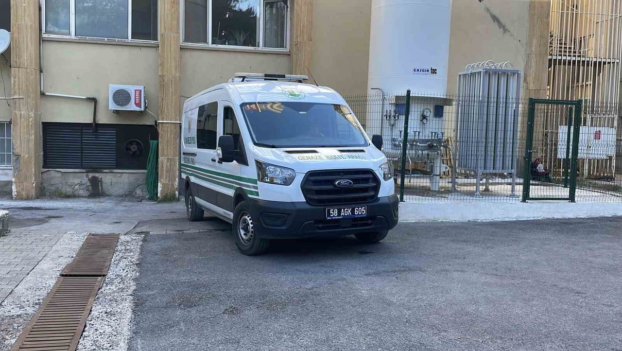 C.D’NİN CENAZESİ ÜNYE’DE DEFNEDİLMEK ÜZERE AİLESİNE TESLİM EDİLDİ.