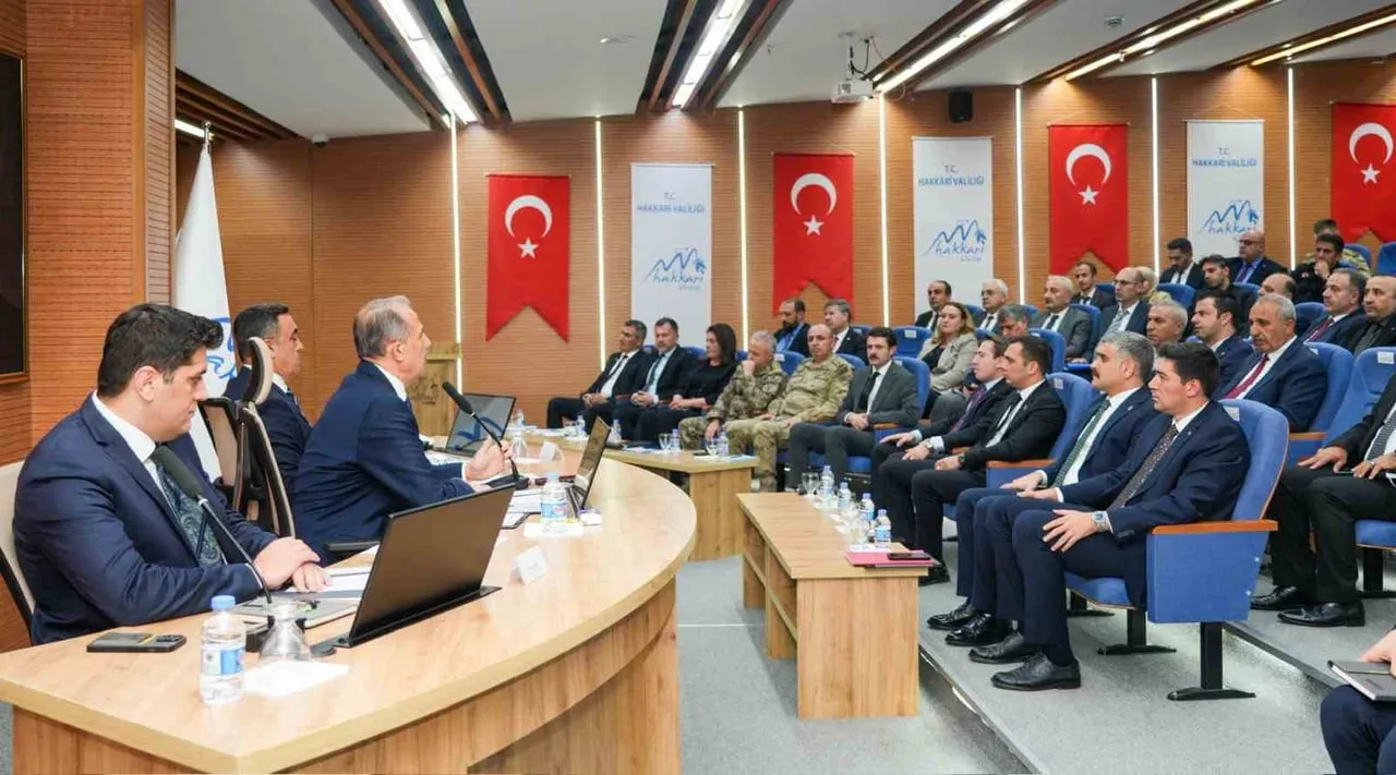 HAKKARİ VALİSİ İBRAHİM TAŞYAPAN BAŞKANLIĞINDA 2026 YILI 4. DÖNEM İL KOORDİNASYON KURULU TOPLANTISI...