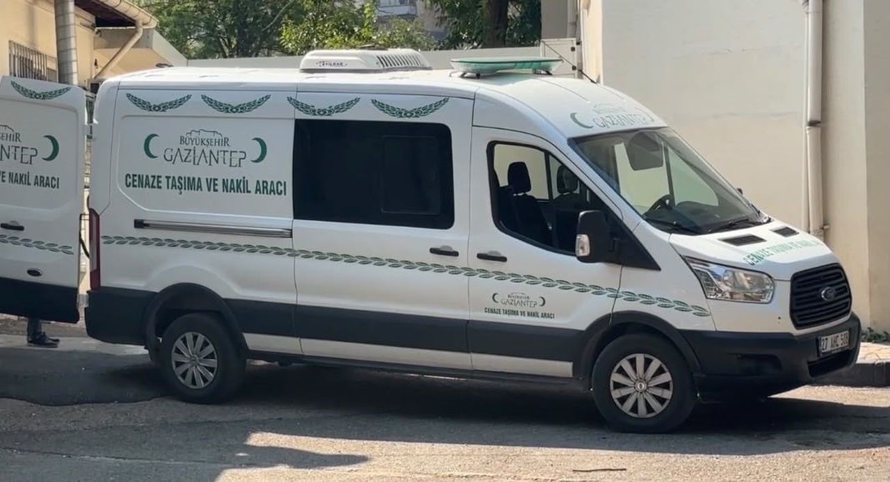 CENAZE, GAZİANTEP ADLİ TIP KURUMU'NDA TAMAMLANAN İŞLEMLERİN ARDINDAN AİLESİNE TESLİM...