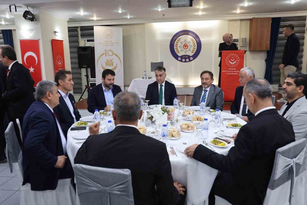 KARABÜK VALİSİ OKTAY ÇAĞATAY’IN EV SAHİPLİĞİNDE GAZİLER VE ŞEHİT AİLELERİ ONURUNA YEMEK PROGRAMI...