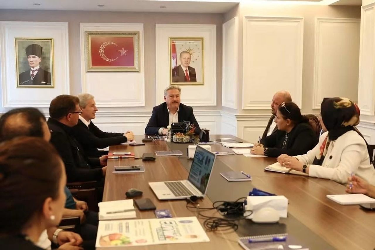 ÇEŞİTLİ KÜLTÜREL VE SOSYAL ETKİNLİKLERE İMZA ATAN MELİKGAZİ BELEDİYESİ; ÇARŞI MELİKGAZİ'DE...