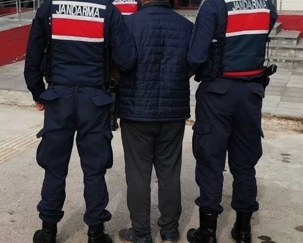 ÇANKIRI'DA POLİS VE JANDARMA EKİPLERİ TARAFINDAN SON BİR HAFTADA GERÇEKLEŞTİRİLEN OPERASYONLARDA...