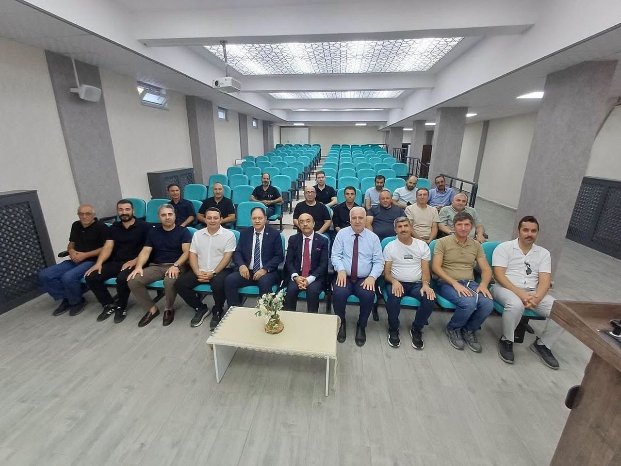 ERZİNCAN’DA EĞİTİM YÖNETİCİLERİNE YÖNELİK SEMİNER DÜZENLENDİ