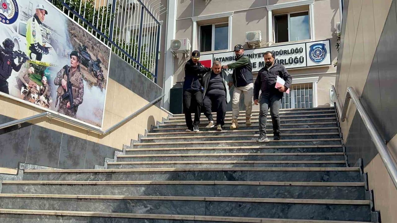 HAKKINDA "UYUŞTURUCU VE UYARICI MADDE İTHAL ETME" SUÇUNDAN 10 YIL HAPİS CEZASI BULUNAN VE 12...