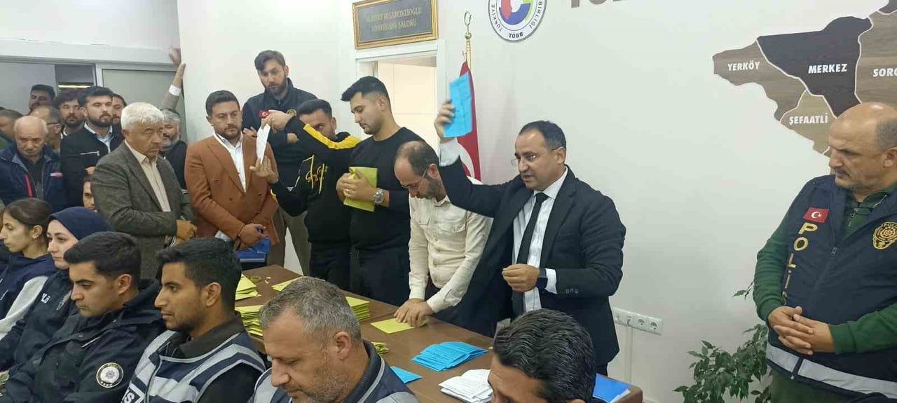 YOZGAT TİCARET BORSASI’NDA DÖRT YILLIK YENİ DÖNEMDE GÖREV YAPACAK BAŞKANIN BELİRLENMESİ AMACIYLA...