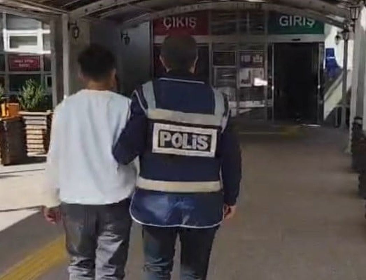 AKSARAY’DA BİR İŞYERİNDE MEYDANA GELEN HIRSIZLIK OLAYININ ARDINDAN POLİS EKİPLERİNİN GÜVENLİK...