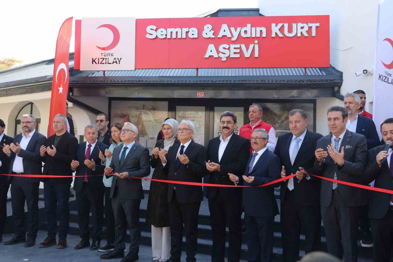 SEMRA VE AYDIN KURT AŞEVİ DÜZENLENEN TÖRENLE HİZMETE AÇILDI.