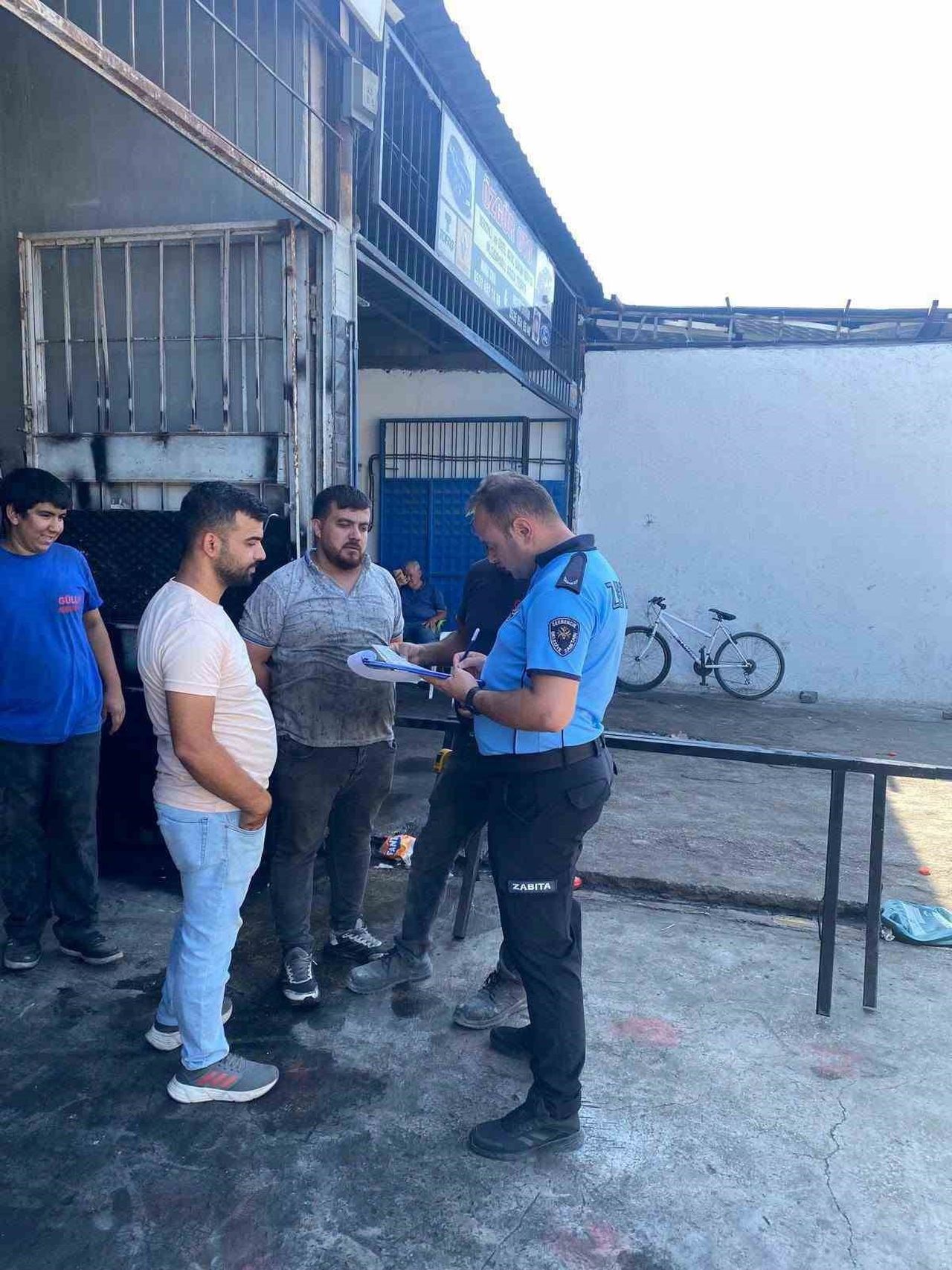 AYDIN’IN GERMENCİK İLÇESİNDE BELEDİYE ZABITA EKİPLERİ TARAFINDAN ORTAKLAR KÜÇÜK SANAYİ SİTESİ’NDE...