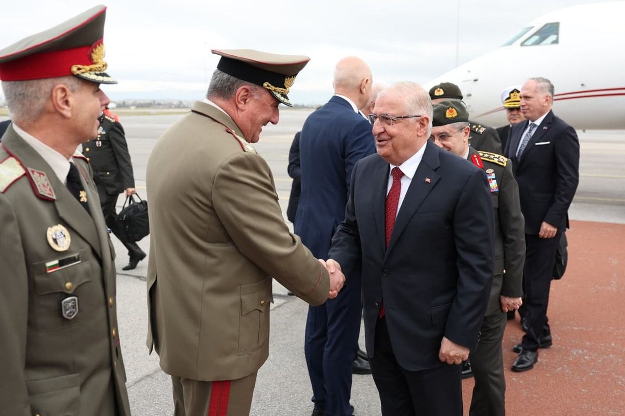 BAKAN GÜLER VE  ORGENERAL BAYRAKTAROĞLU, BULGARİSTAN SAVUNMA BAKAN YARDIMCISI LYUBOMİR MONOV...