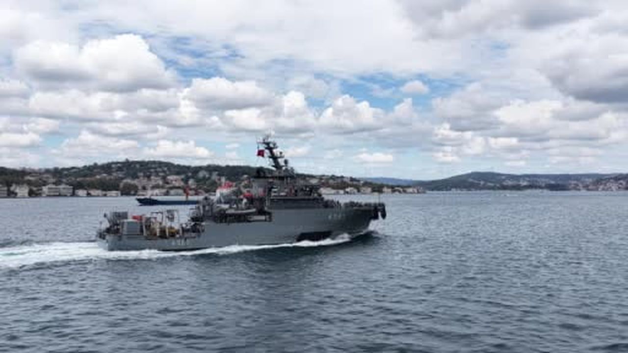 "TCG Işın" gemisi İstanbul'da