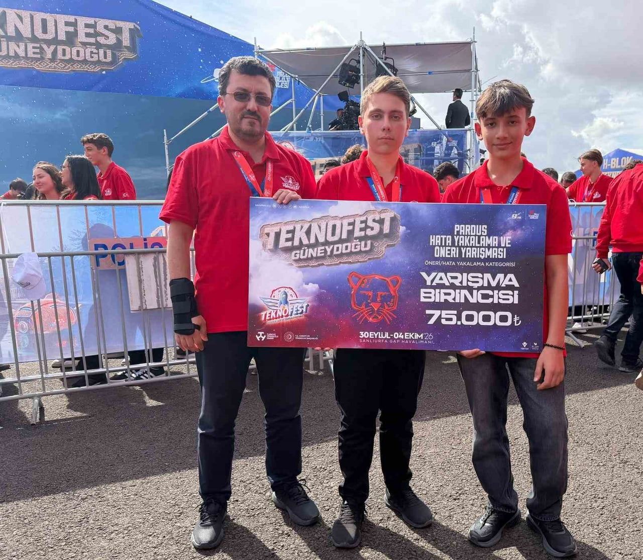 BORSA İSTANBUL BAŞAKŞEHİR MESLEKİ VE TEKNİK ANADOLU LİSESİ, TEKNOFEST KAPSAMINDA GERÇEKLEŞTİRİLEN...