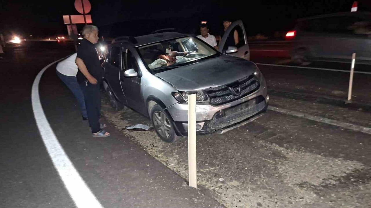 HİSARCIK’TA İKİ OTOMOBİL ÇARPIŞTI: 2 YARALI