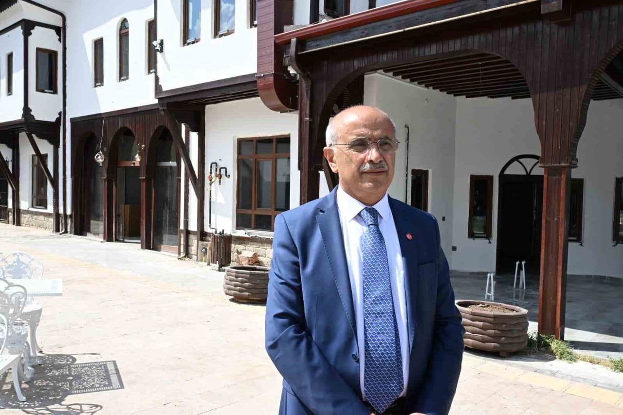 BAŞKAN ER: "KERPİÇ EVLER NEZİH BİR BULUŞMA NOKTASI OLACAK"