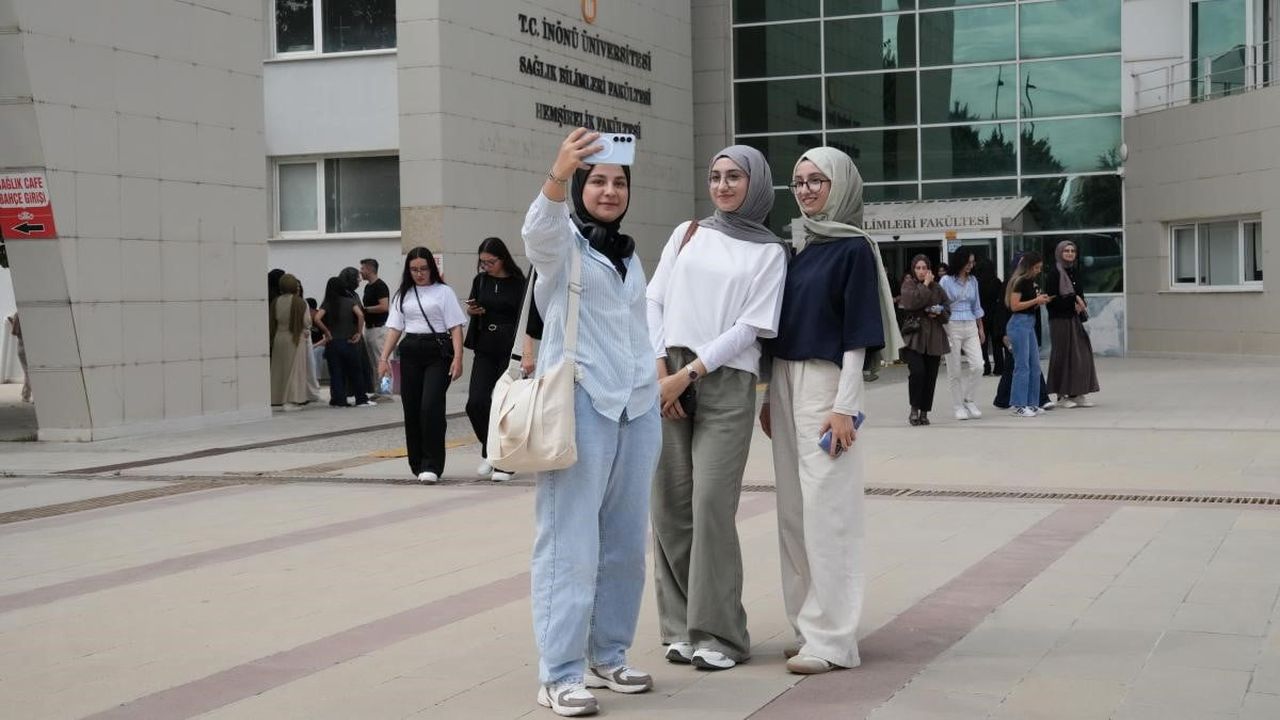İNÖNÜ ÜNİVERSİTESİNDE YENİ DÖNEM HEYECANI BAŞLADI