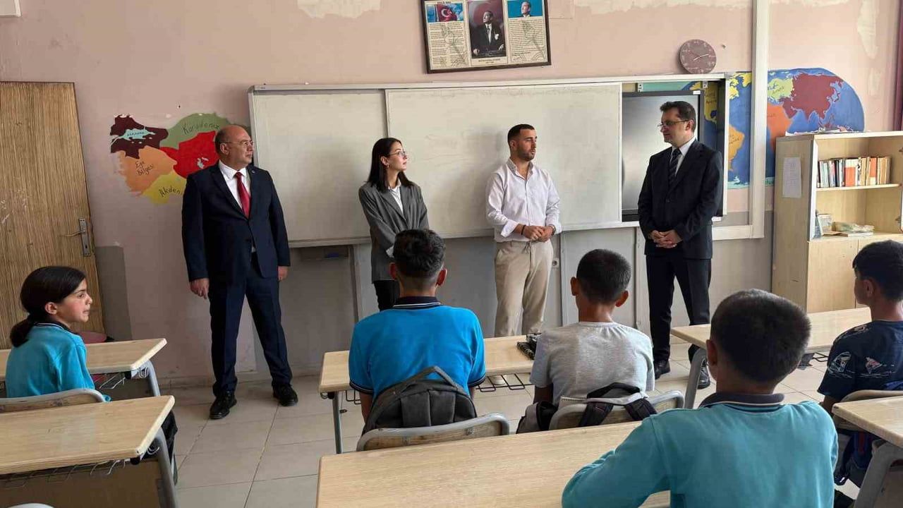 KARAKOYUNLU KAYMAKAMI İLHAN KAYAŞ (SAĞDA), BULAKBAŞI İLKOKULU VE ORTAOKULU'NU ZİYARET EDEREK...