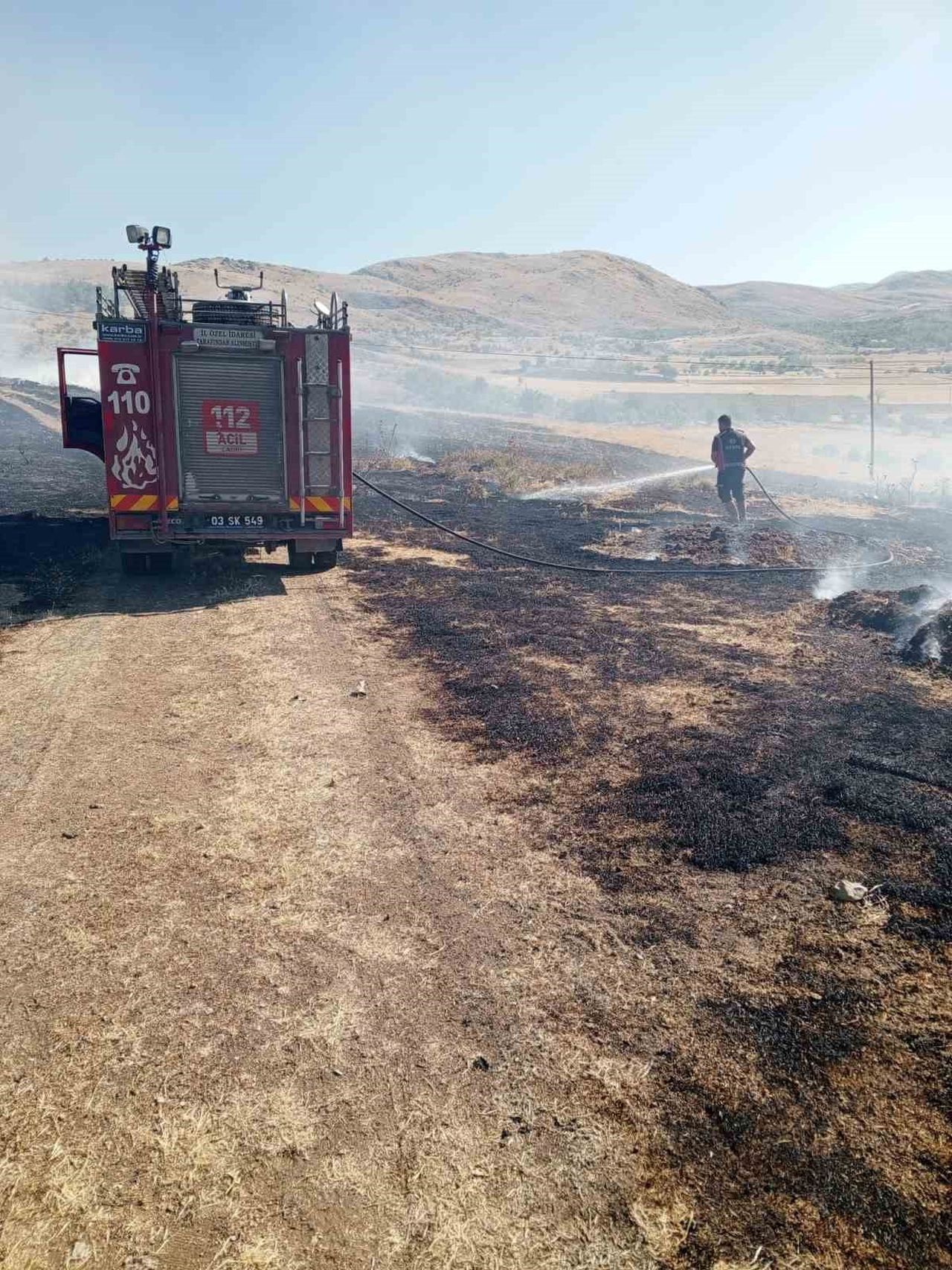 AFYONKARAHİSAR’IN ŞUHUT İLÇESİNE BAĞLI ÇOBANKAYA KÖYÜNDE, DAĞLIK ALANDAKİ OTLUK BÖLGEDE YANGIN...