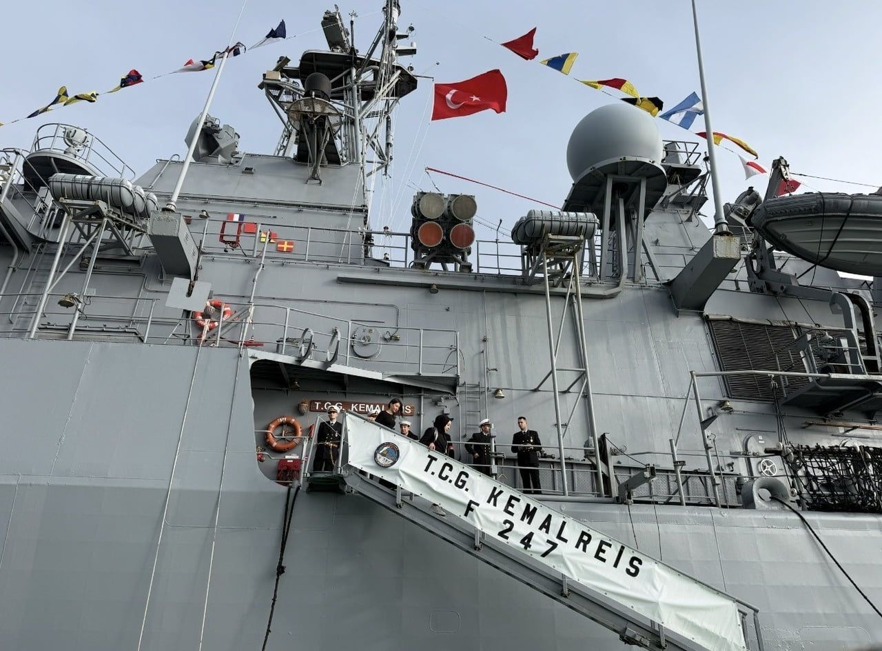 CUMHURİYET'İN 103'ÜNCÜ YIL DÖNÜMÜ KUTLAMALARI KAPSAMINDA DOLMABAHÇE AÇIKLARINA DEMİRLEYEN TCG...
