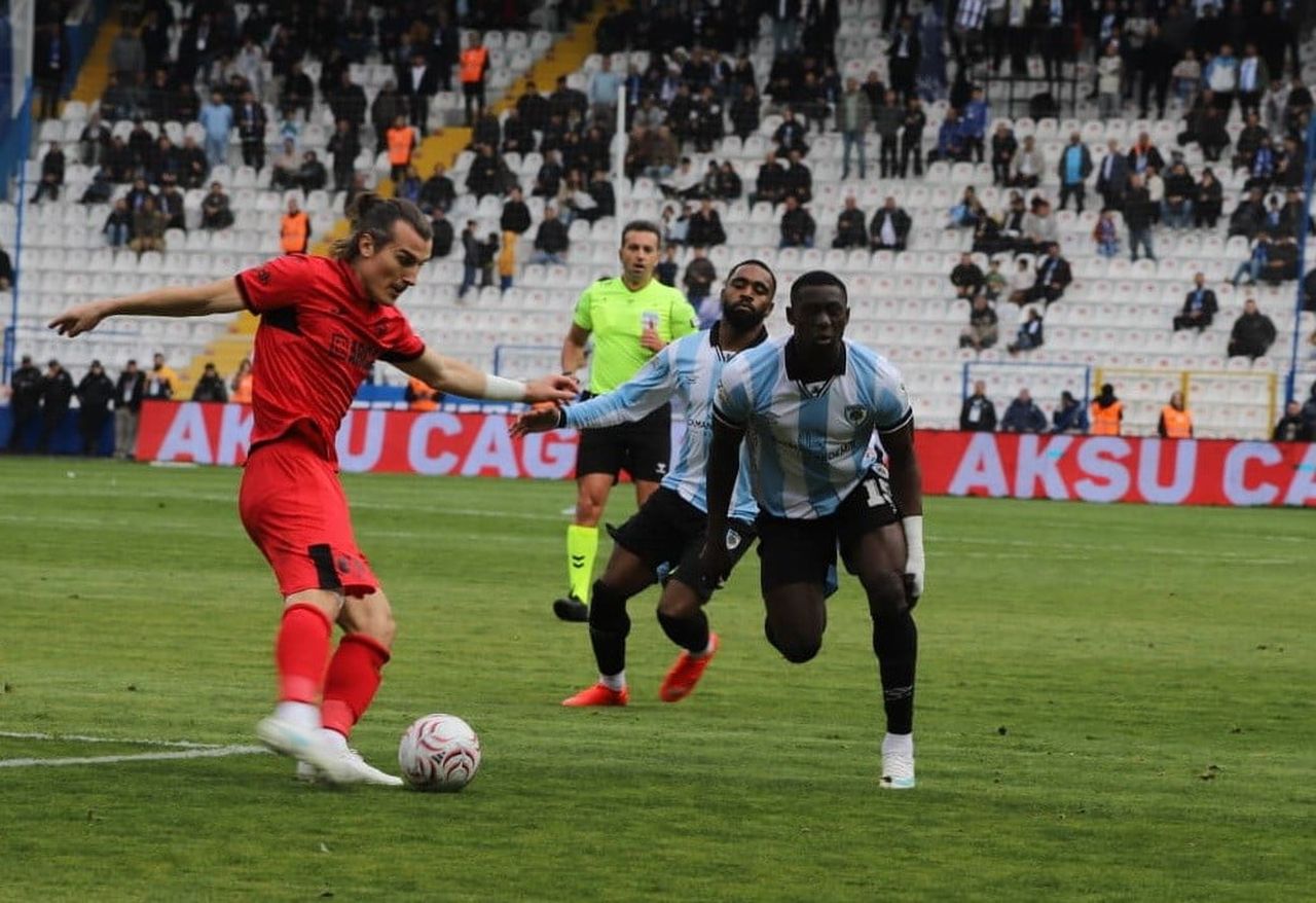 TRENDYOL SÜPER LİG'İN 10. HAFTASINDA ERZURUMSPOR FK, SAHASINDA KARŞILAŞTIĞI ÇORUM FK’YA 3-1 MAĞLUP...