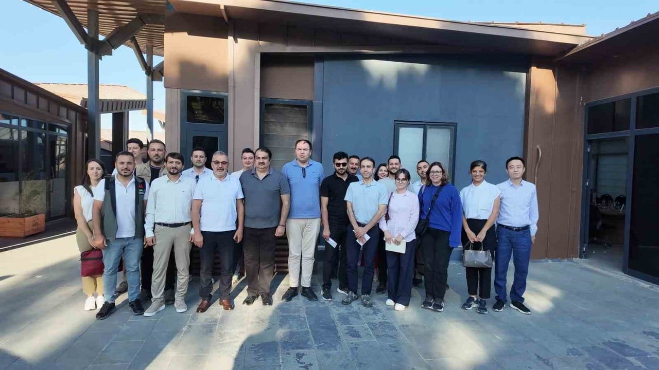 AKB VE İLBANK HEYETLERİ