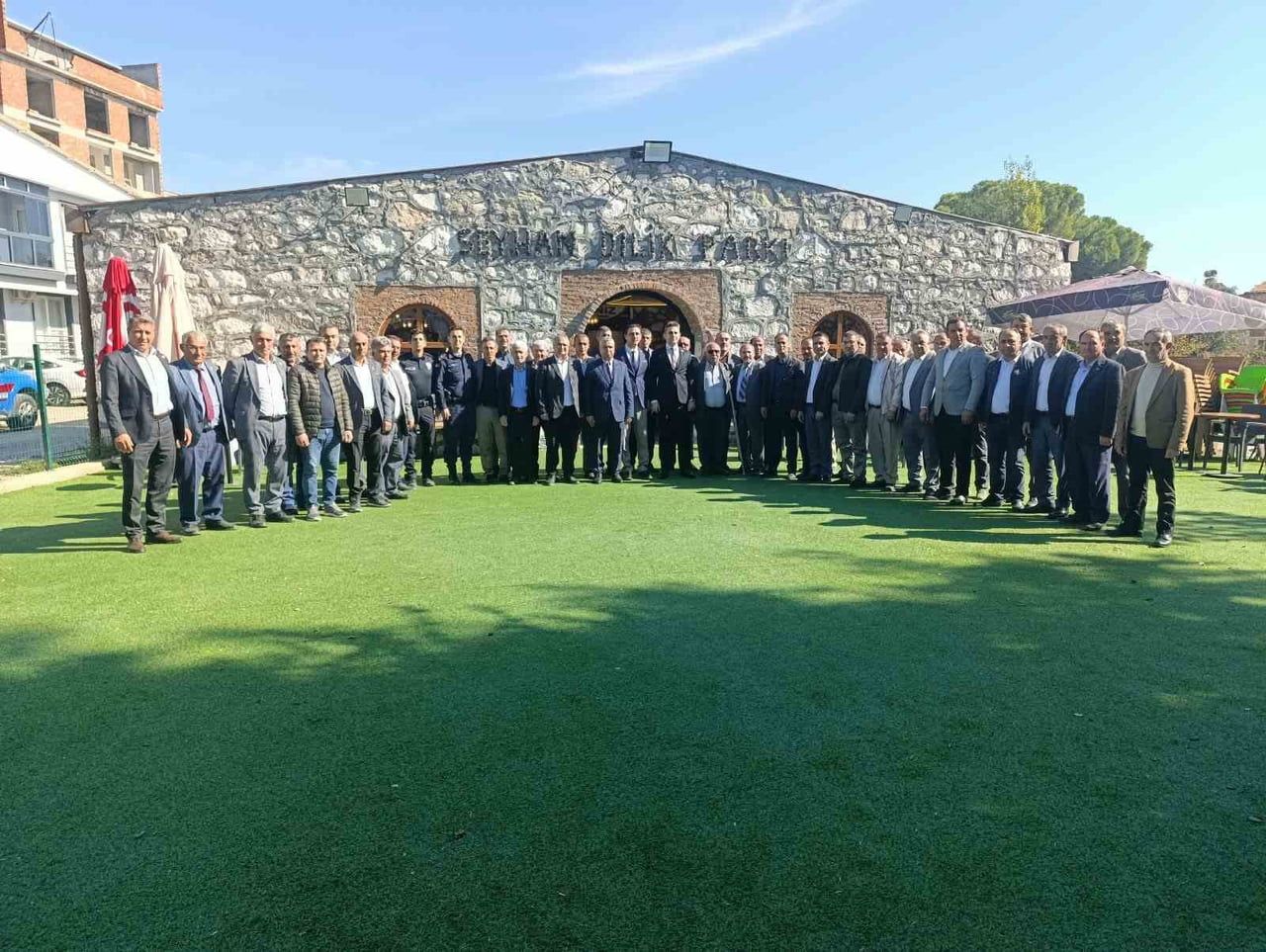 MANİSA’NIN SELENDİ İLÇESİNDE 19 EKİM MUHTARLAR GÜNÜ, DEVLET BAHÇELİ KENT MEYDANI’NDAKİ ATATÜRK...