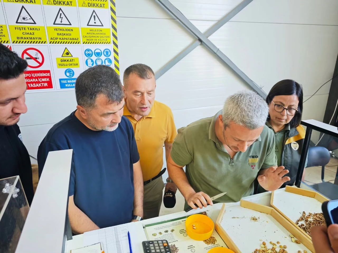 AK PARTİ DÜZCE MİLLETVEKİLİ ERCAN ÖZTÜRK, YIĞILCA TOPRAK MAHSULLERİ OFİSİ (TMO) FINDIK ALIM...