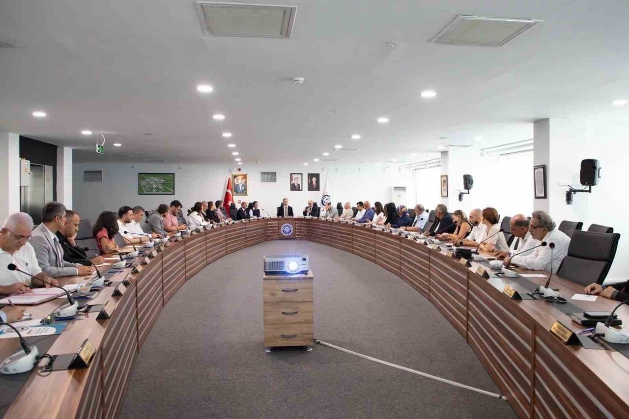EBYÜ SENATO VE YÖNETİM KURULU TOPLANTISI GERÇEKLEŞTİRİLDİ