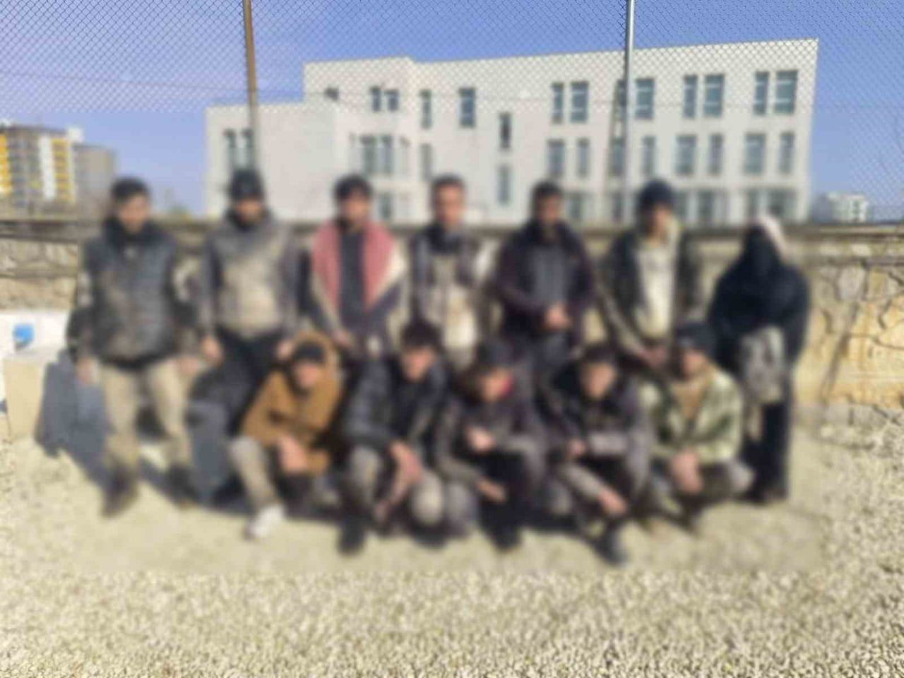 ŞANLIURFA'DA JANDARMA EKİPLERİ TARAFINDAN GERÇEKLEŞTİRİLEN OPERASYONLARDA 68 KAÇAK GÖÇMEN...