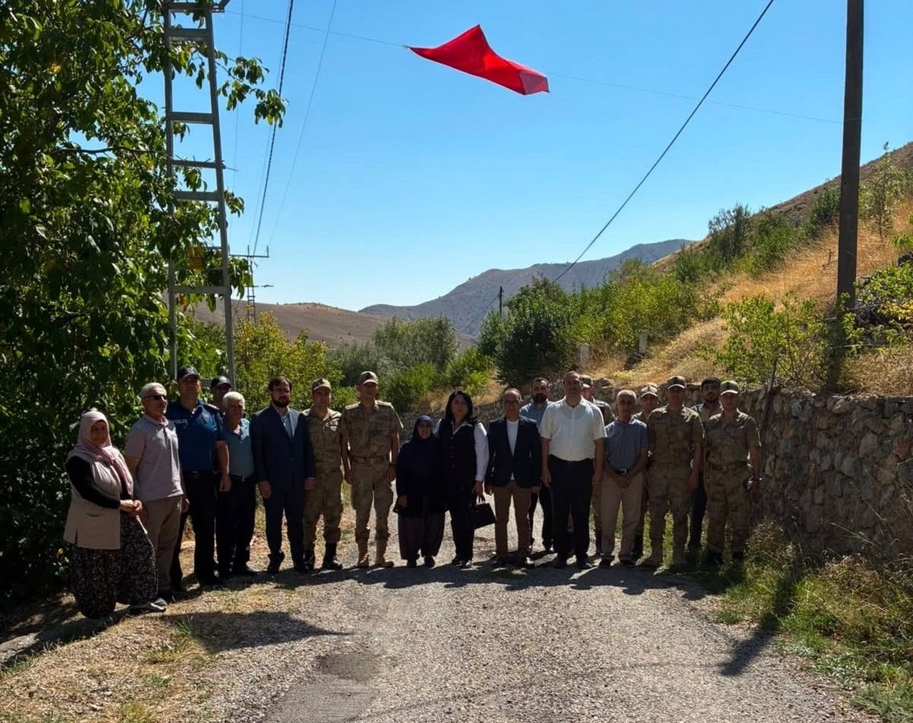 ERZİNCAN’IN KEMALİYE İLÇESİNE BAĞLI BALKIRI KÖYÜNDE, GÖNÜLLÜ KÖY KORUCUSU ŞEHİT NİYAZİ KOYUN...