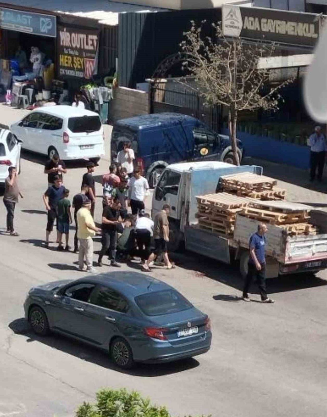GAZİANTEP'TE KUZENLER ARASINDA ALACAK VERECEK MESELESİ NEDENİYLE ÇIKAN KAVGADA KALBİNDEN...
