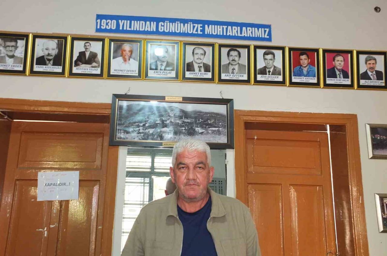 KIZILKEÇİLİ DE EK MUHTARLARA VEFA