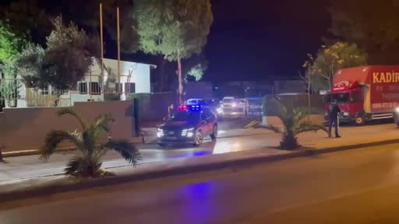 İzmir Emniyetinden şafak operasyonu: 164 şüpheli yakalandı