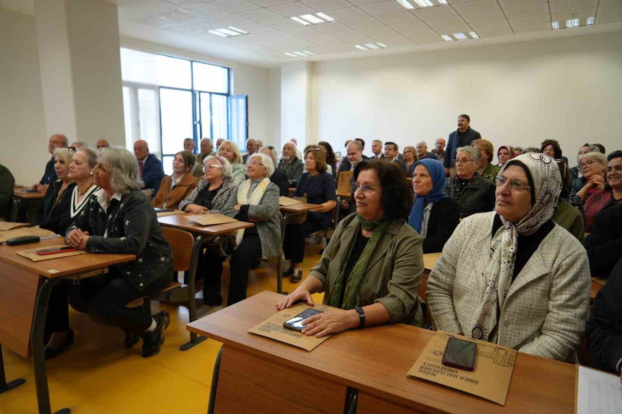 NİĞDE ÖMER HALİSDEMİR ÜNİVERSİTESİ BÜNYESİNDE HAYATA GEÇİRİLEN '60+ TAZELENME ÜNİVERSİTESİ', İLK...