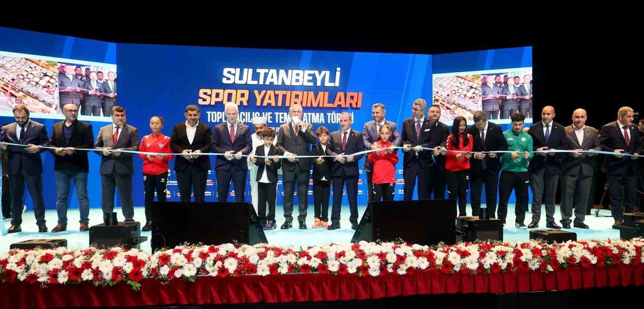 SULTANBEYLİ BELEDİYESİ TARAFINDAN HAYATA GEÇİRİLEN DEV SPOR YATIRIMLARI İÇİN TOPLU AÇILIŞ VE TEMEL...