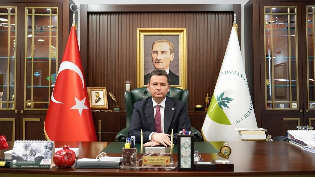 OSMANGAZİ BELEDİYE BAŞKANI ERKAN AYDIN, TÜRKİYE CUMHURİYETİ’NİN 103’ÜNCÜ KURULUŞ YIL DÖNÜMÜ...