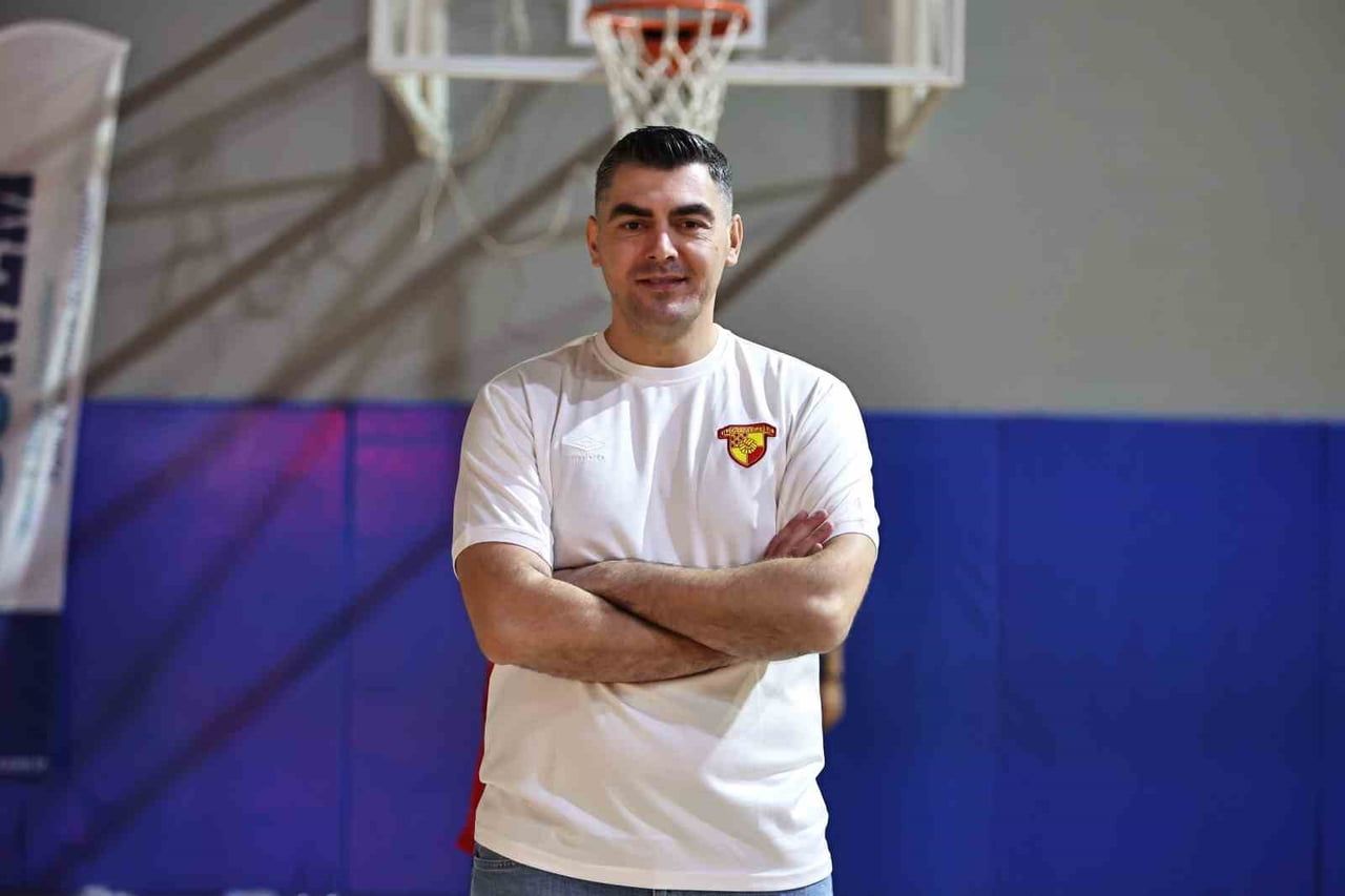GÖZTEPE BAŞANTRENÖRÜ NEHİR BERK