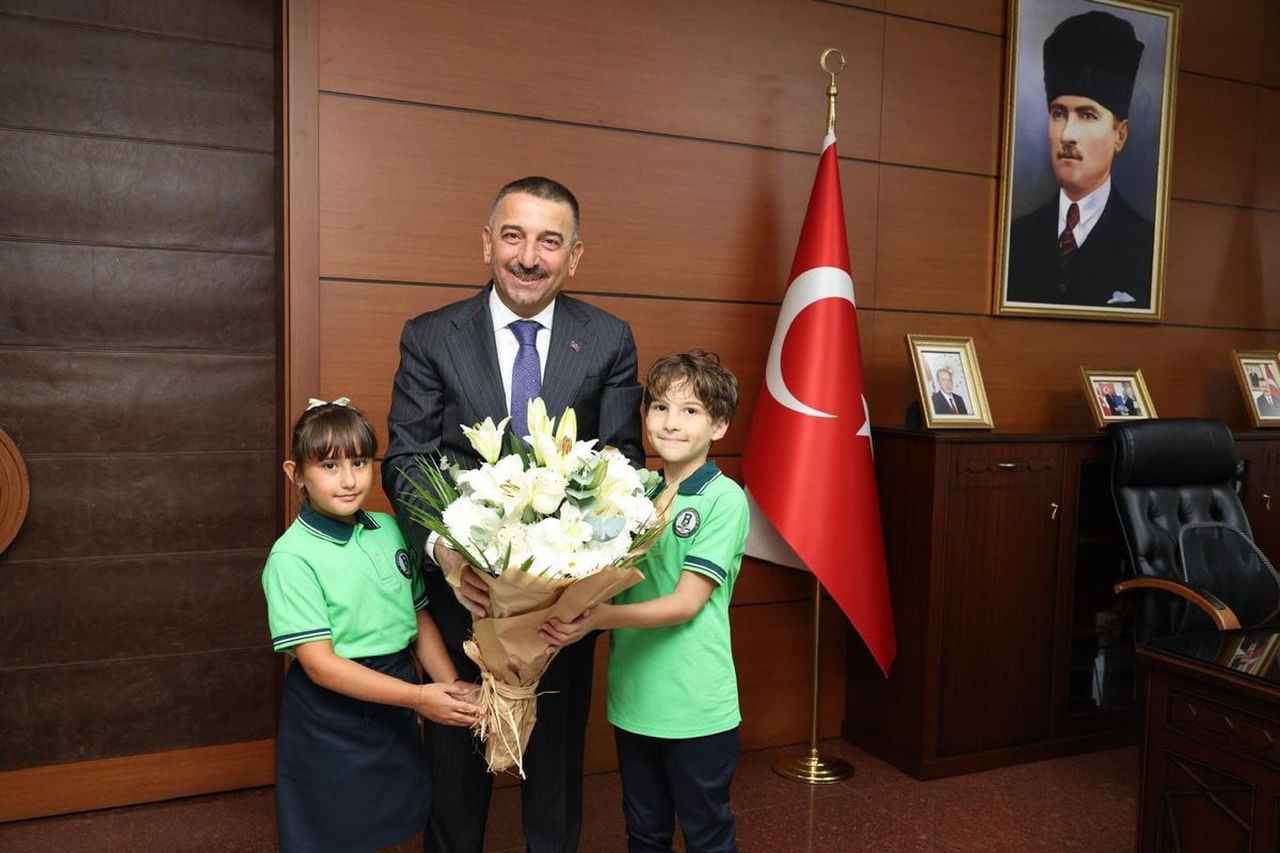 ZONGULDAK VALİSİ OSMAN HACIBEKTAŞOĞLU, 2026-2027 EĞİTİM-ÖĞRETİM YILININ İLK GÜNÜNDE MAKAMINDA...