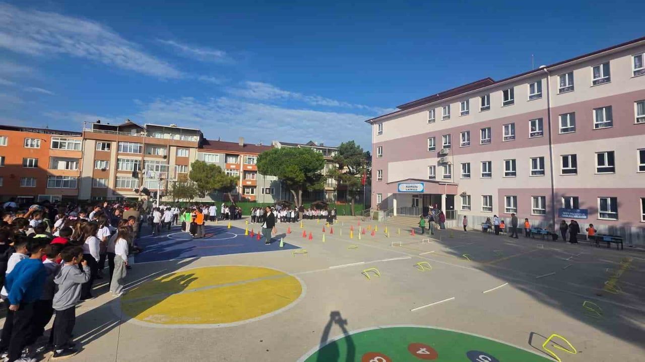 BANDIRMA’DA MİNİKLERE SAĞLIKLI YAŞAM EĞİTİMİ
